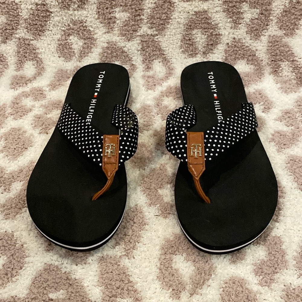 Tommy Hilfiger flip flops